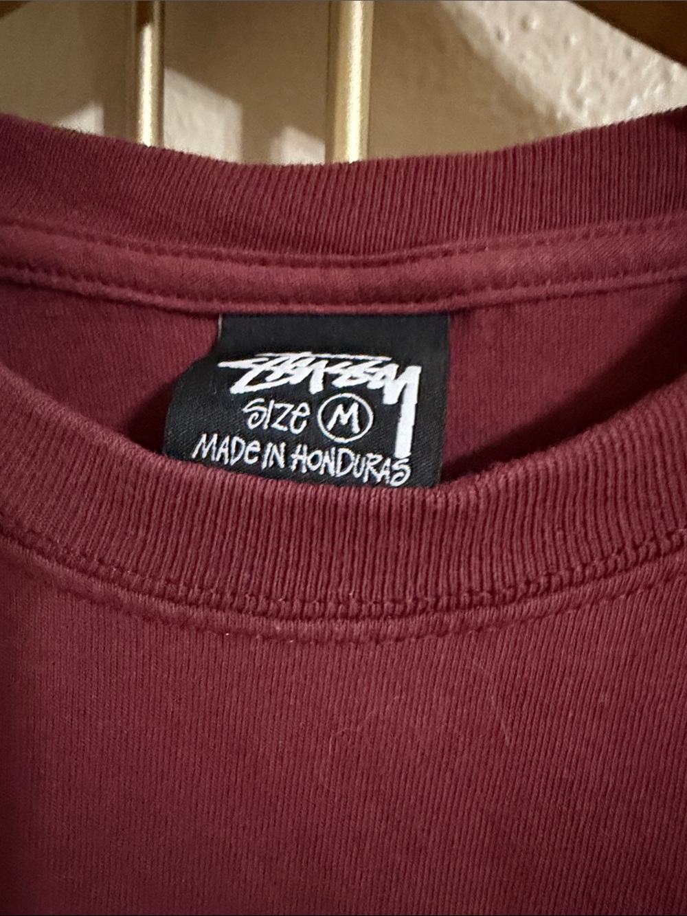 Stussy Men's Burgundy Short-Sleeve Logo Tee - Picture 3 of 5